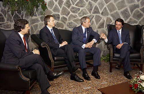 Bush,_Barroso,_Blair,_Aznar_at_Azores